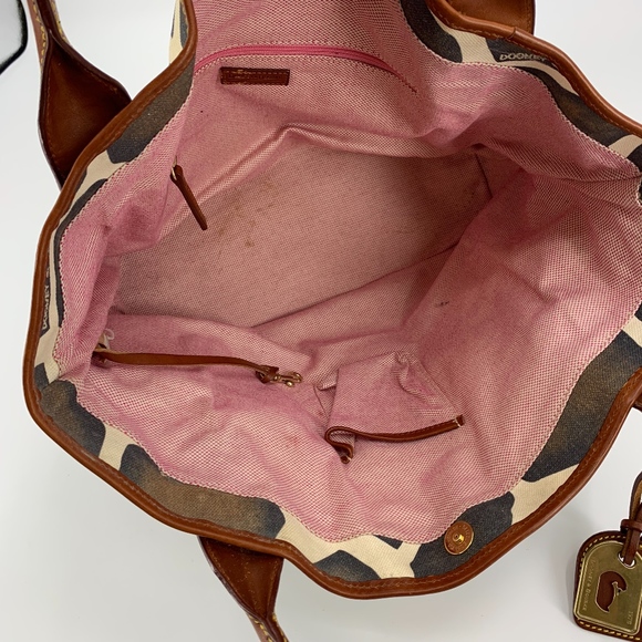 Dooney & Bourke Serengeti Giraffe Print Tote Bag - Picture 8 of 8